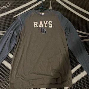 Great comfortable shirt. Good condition. Worn Once